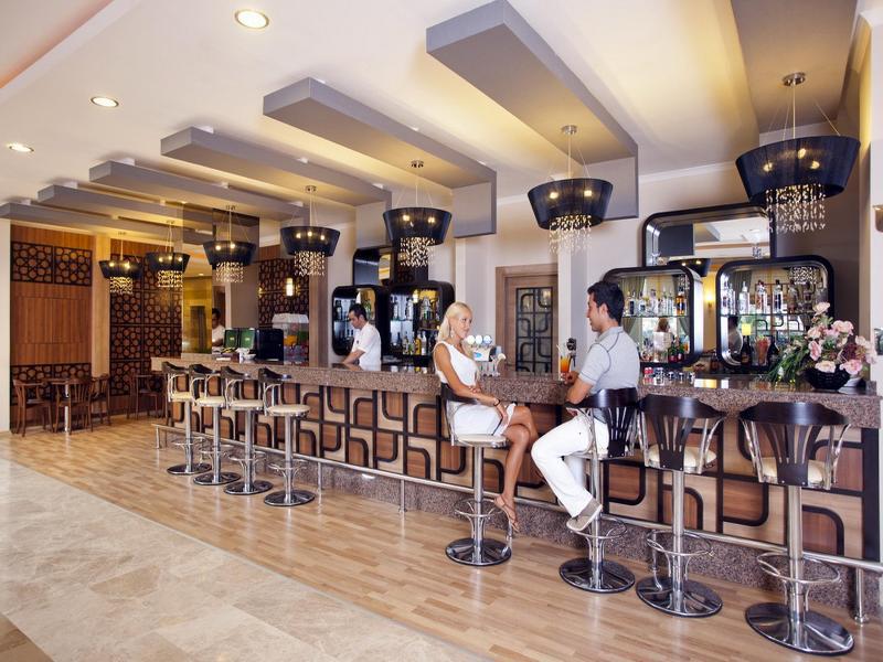 Titan Select Hotel Konakli Bagian luar foto