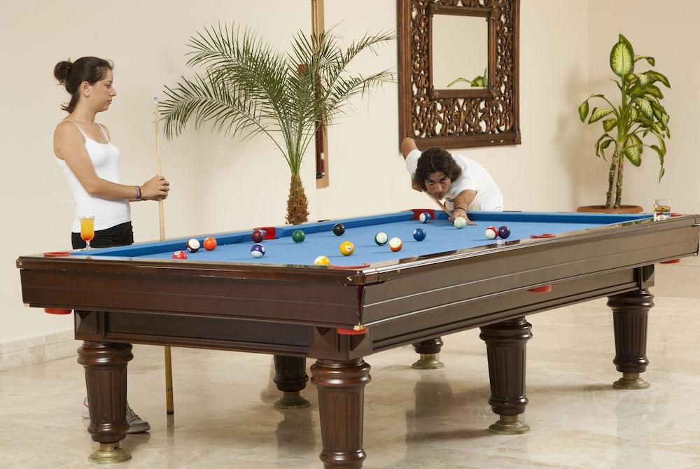 Titan Select Hotel Konakli Bagian luar foto
