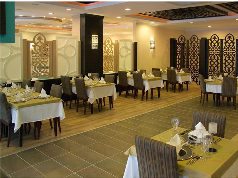Titan Select Hotel Konakli Bagian luar foto